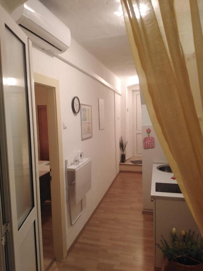 Apartment Nada Povlja  Esterno foto