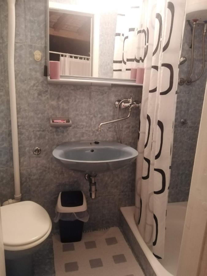 Apartment Nada Povlja  Esterno foto