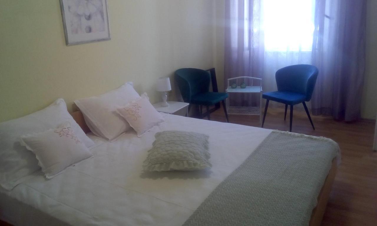 Apartment Nada Povlja  Esterno foto