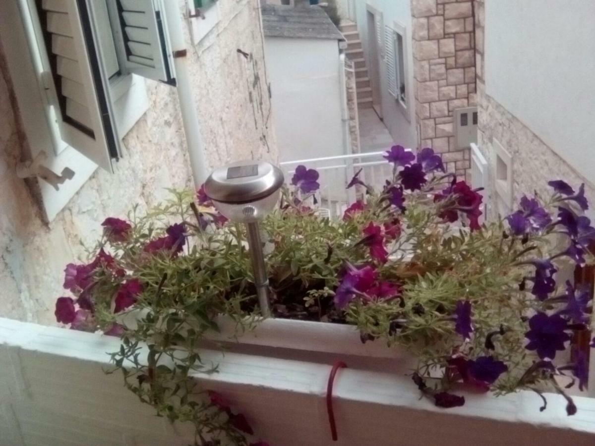 Apartment Nada Povlja  Esterno foto